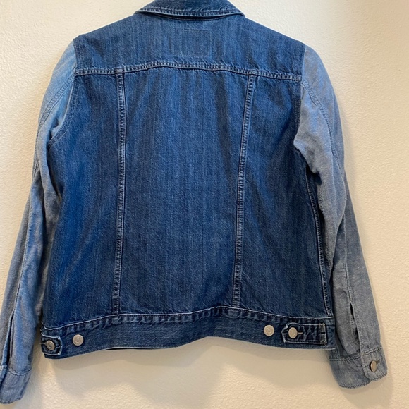 Levi's 2 Tone Denim and Cotton Jean Jacket - Picture 8 of 10